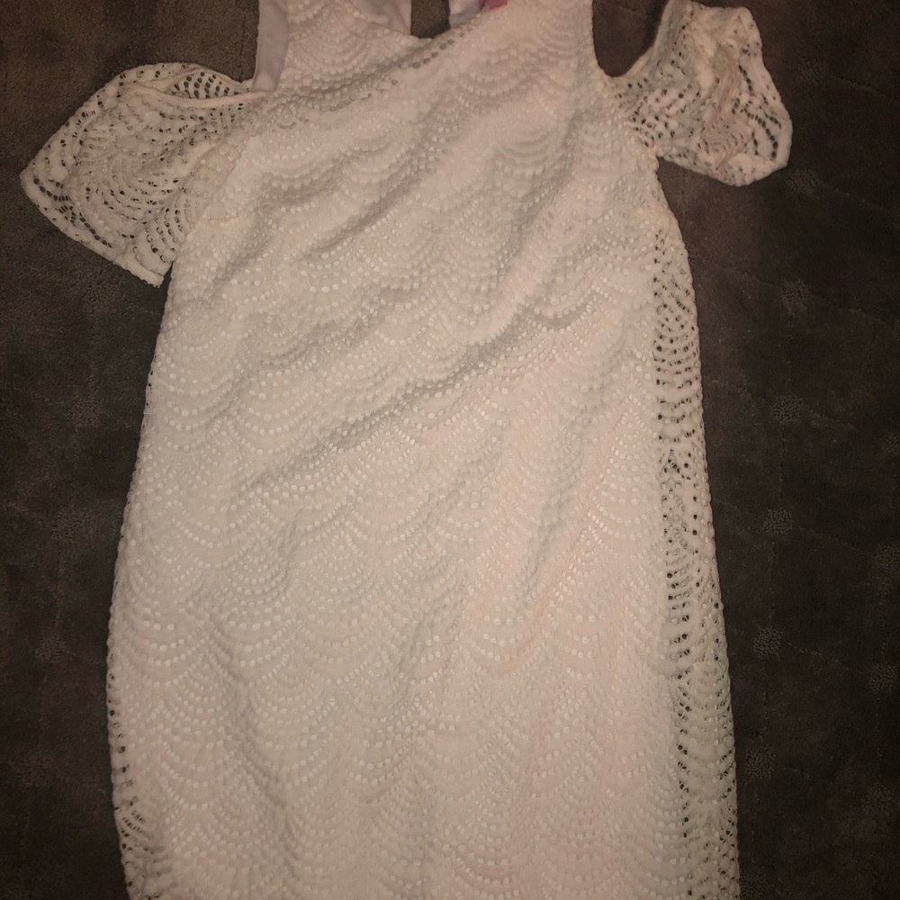 lily pulitzer white lace on/off shoulder dress